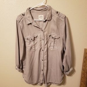 American Eagle Button Down Shirt
